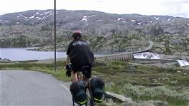 Oliver on the descent to Svartavatnet, 6.0 miles into the ride
